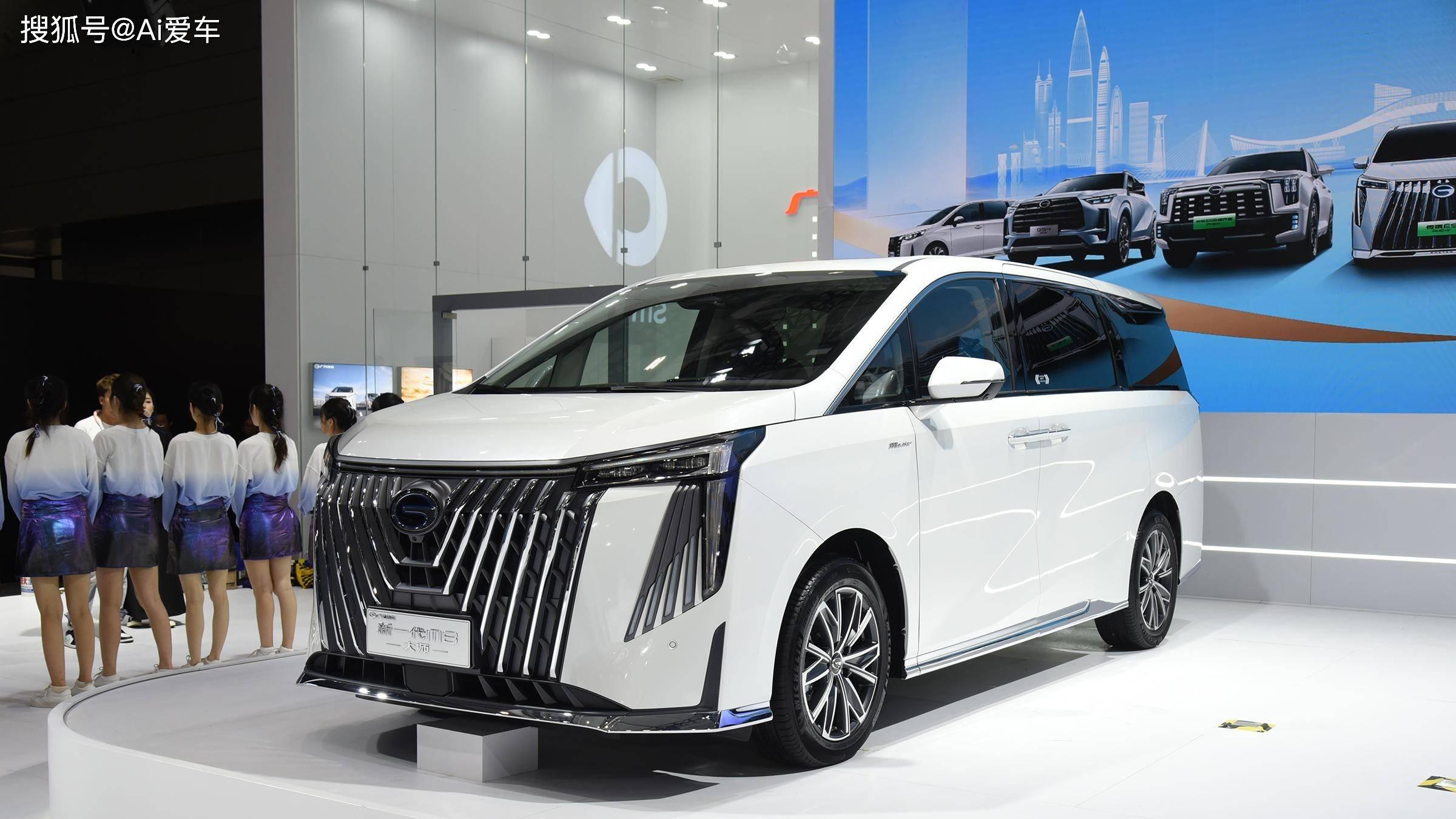 14万买中大型MPV！传祺M8这波操作，GL8慌了