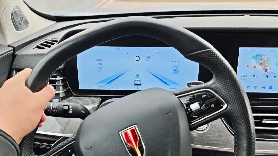 红旗HS5虽好，但家用选它，要先清楚这3个短板，全是过来人经验！