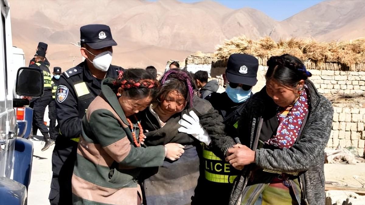 这一次西藏地震，被实名举报“假慈善”的韩红，让多少黑粉脸红