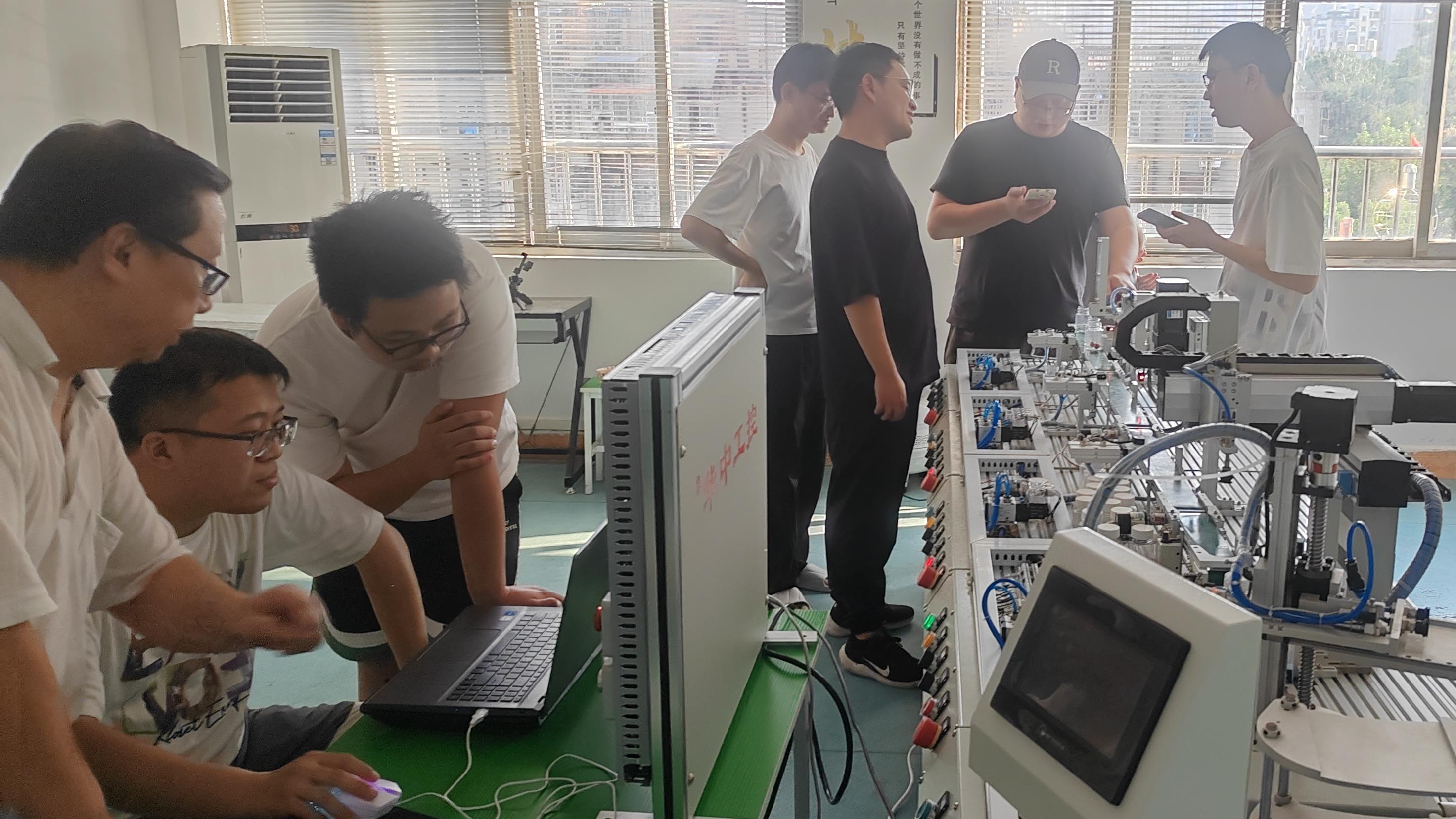 技术未来趋势把握最好的武汉电气自动化PLC培训学校排行榜