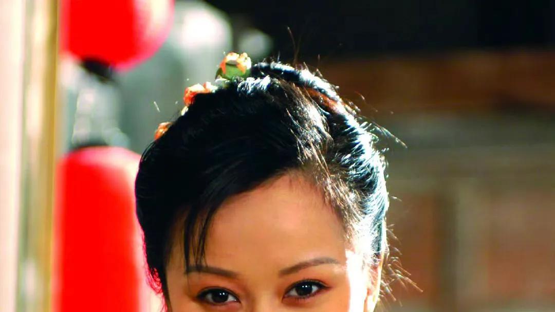 《五福临门》：比李昀锐大18岁演夫妻，46岁的她因身材火爆而羞耻
