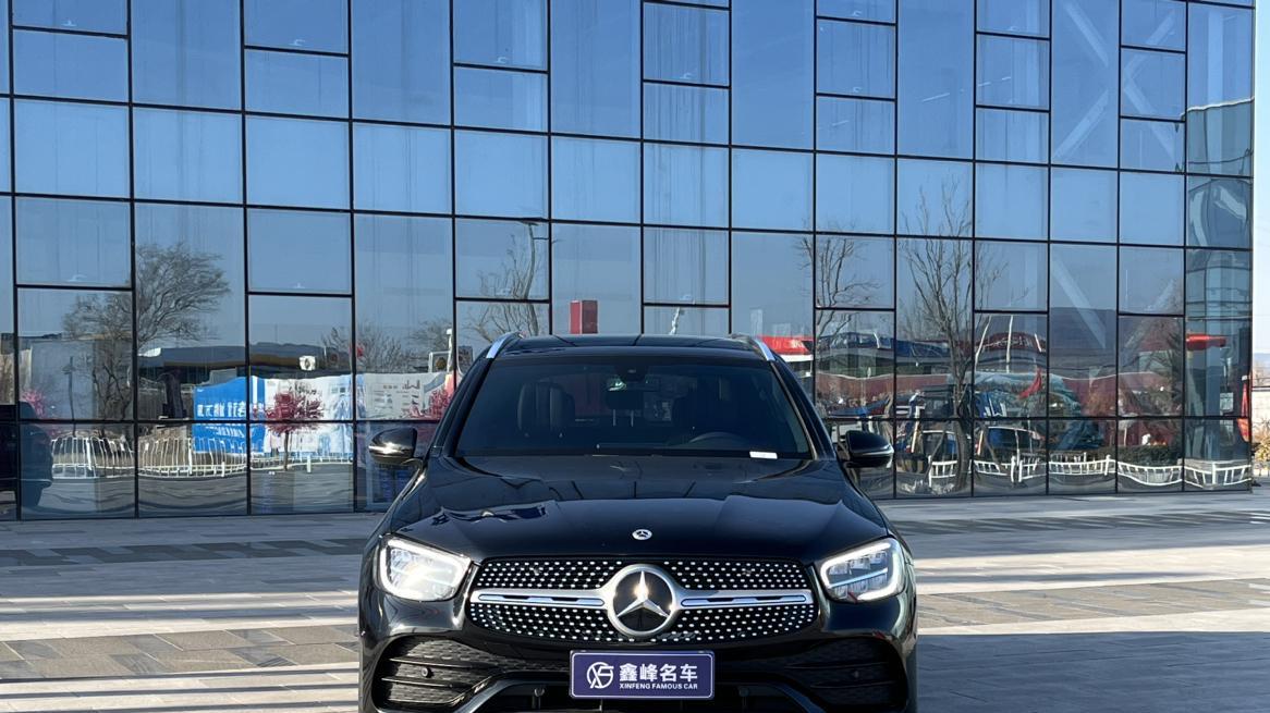 2022款奔驰GLC，3.4万公里准新车，优雅从容不负期待