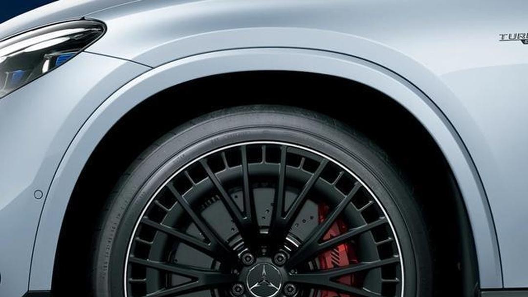 奔驰推出MANUFAKTUR哑光漆特别版，AMG GLC43家族新车型，起售价72万元