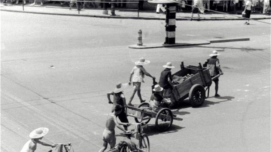 尘封档案：1959年上海粮票暗战！老钳工一“捏”，破惊天伪钞案