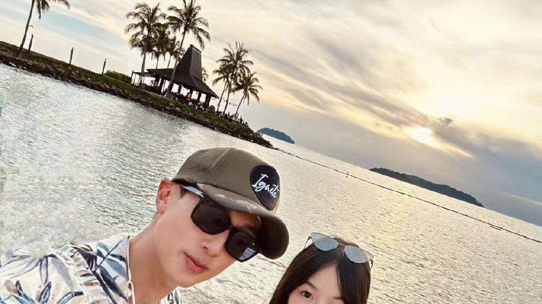 neinei与男友刚互相关注又秒删动态，这波操作怎么回事？