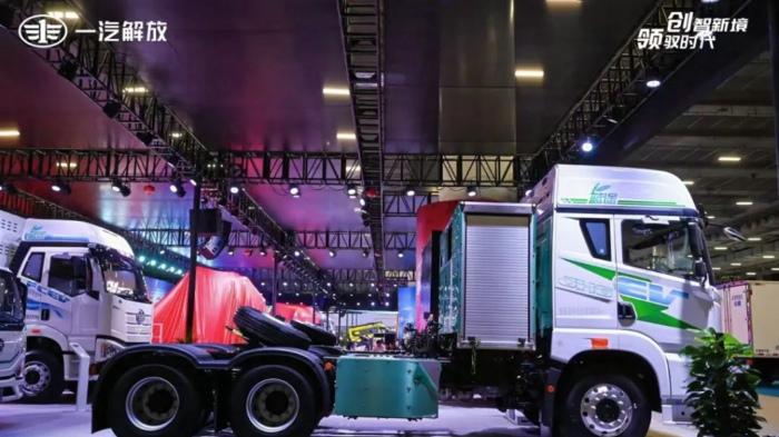 徐工/解放/三一超4000辆争冠，新能源重卡11月销2.8万辆再破纪录，渗透率破35%！