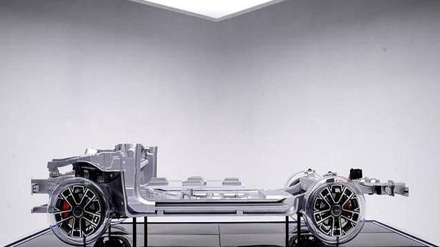 领克900混动车纯电续航280公里，充电17分钟，竟能比肩纯电车？