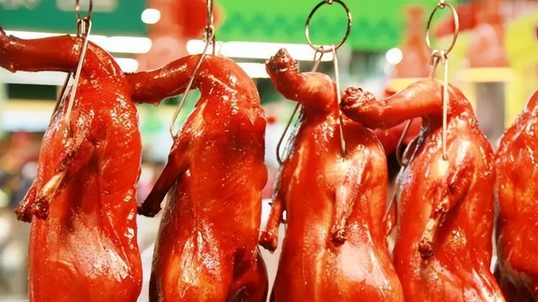 20块就能买到烤鸭，这里藏了什么秘密？