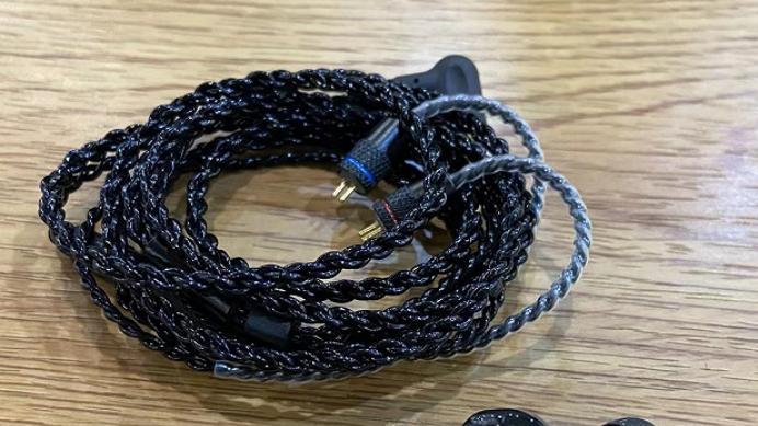 兼具自然音场和舒适佩戴感的有线耳机3款