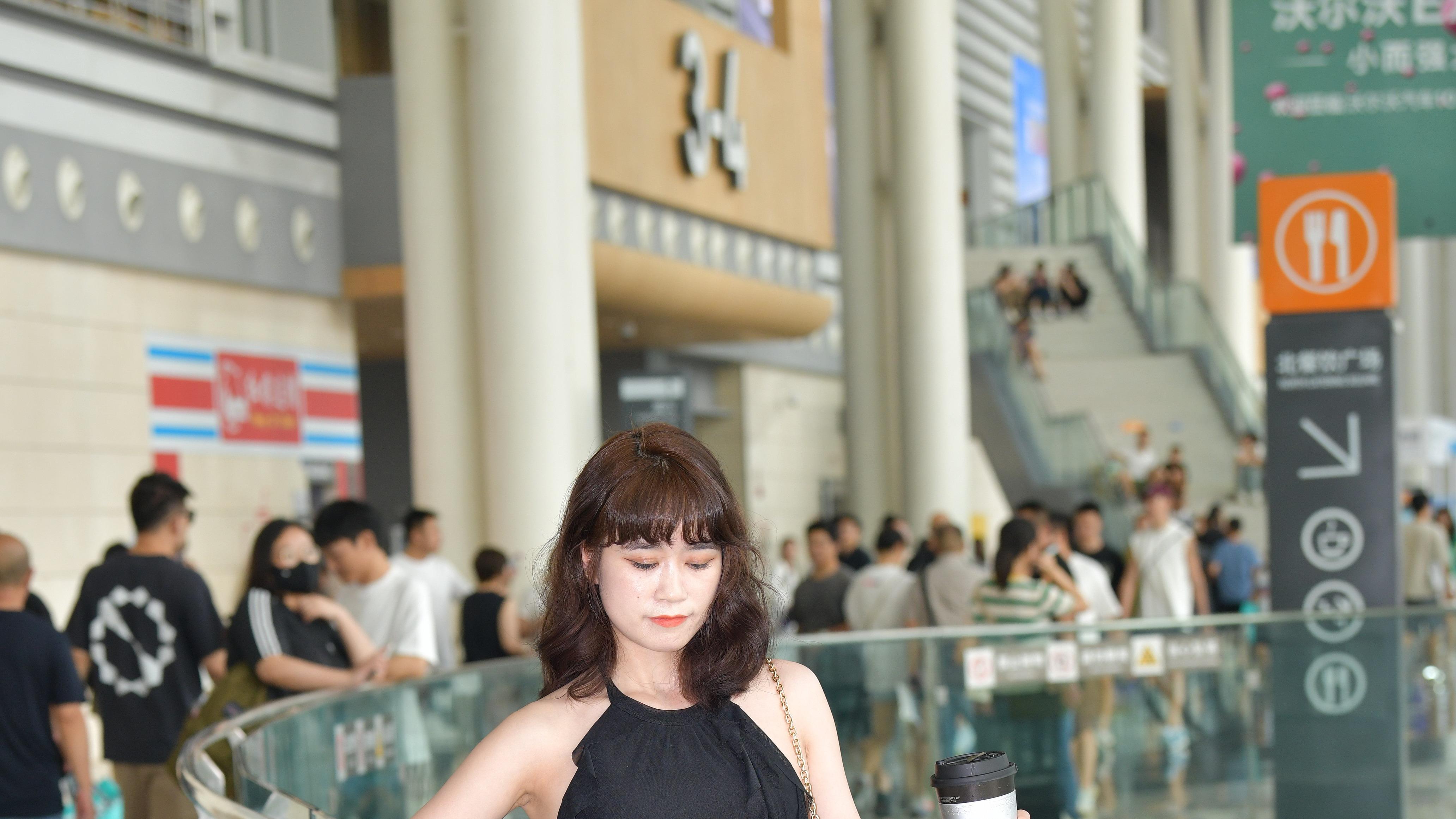 暗夜流光｜每一帧都是行走的时尚大片 （高清原图 121P 评论区）