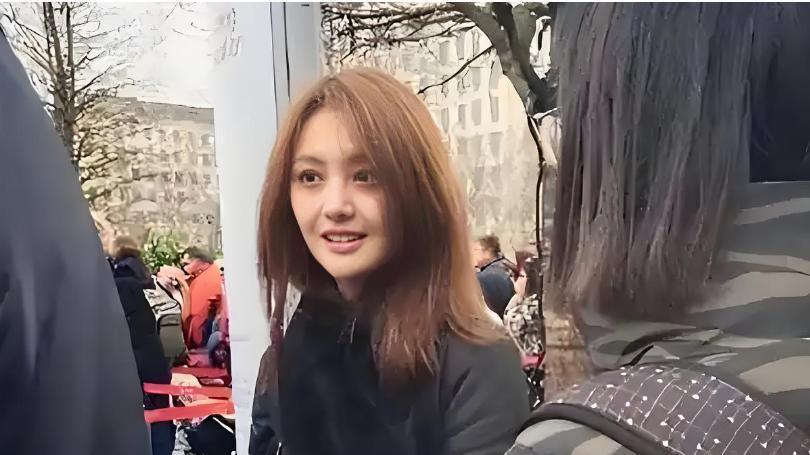 郑爽正面回应债务风波，剩余欠款正积极协商