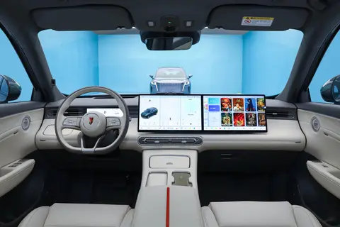 红旗HS6 PHEV：适合家用的全能中大型SUV，价格实惠又有面子？