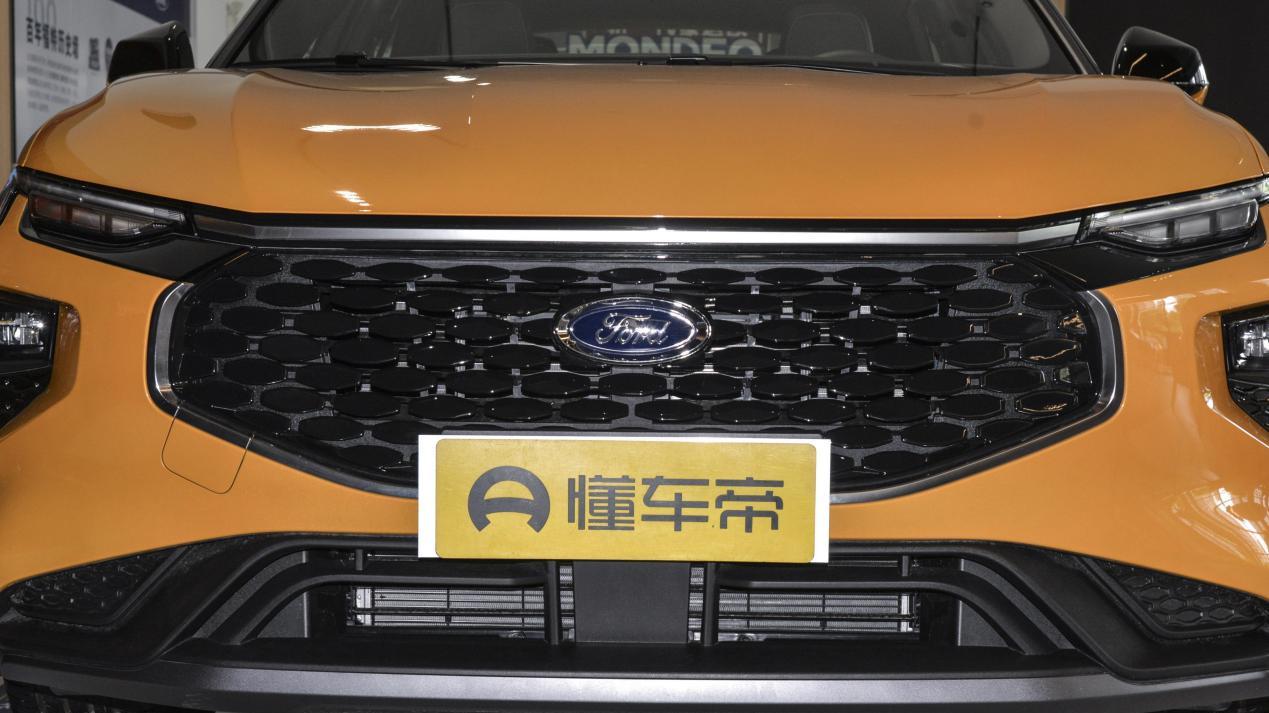 新车上市，惊艳亮相，未来可期？福特蒙迪欧2025款，燃油车最后的倔强？