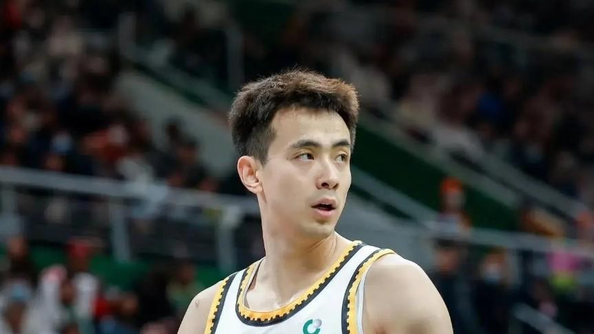 CBA季后赛：黑马落幕，巅峰对决即将打响，谁能问鼎？