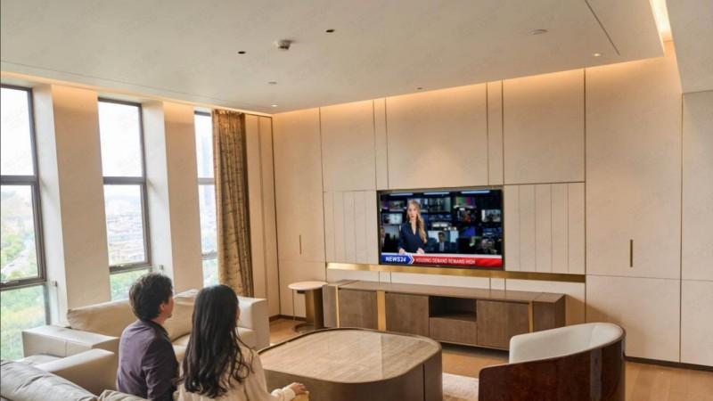 从“闲置设备”到“智慧中枢”，酒店电视借政策东风实现价值跃升