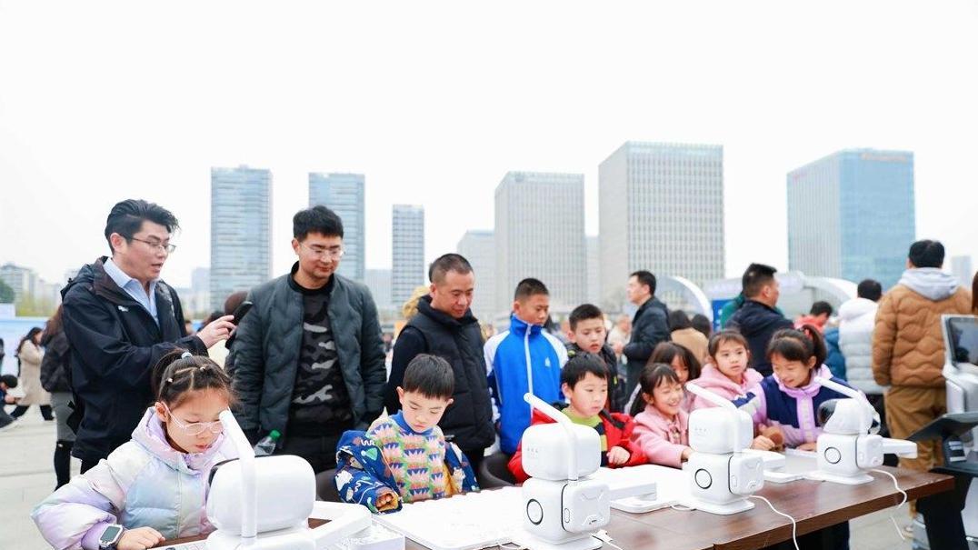 西部首个未来机器人公园为什么选择在成都高新区？