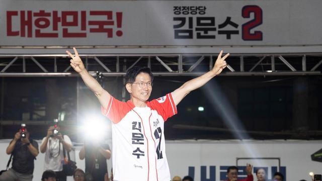 韩国新总统已浮现，文在寅再战江湖，尹锡悦也出山