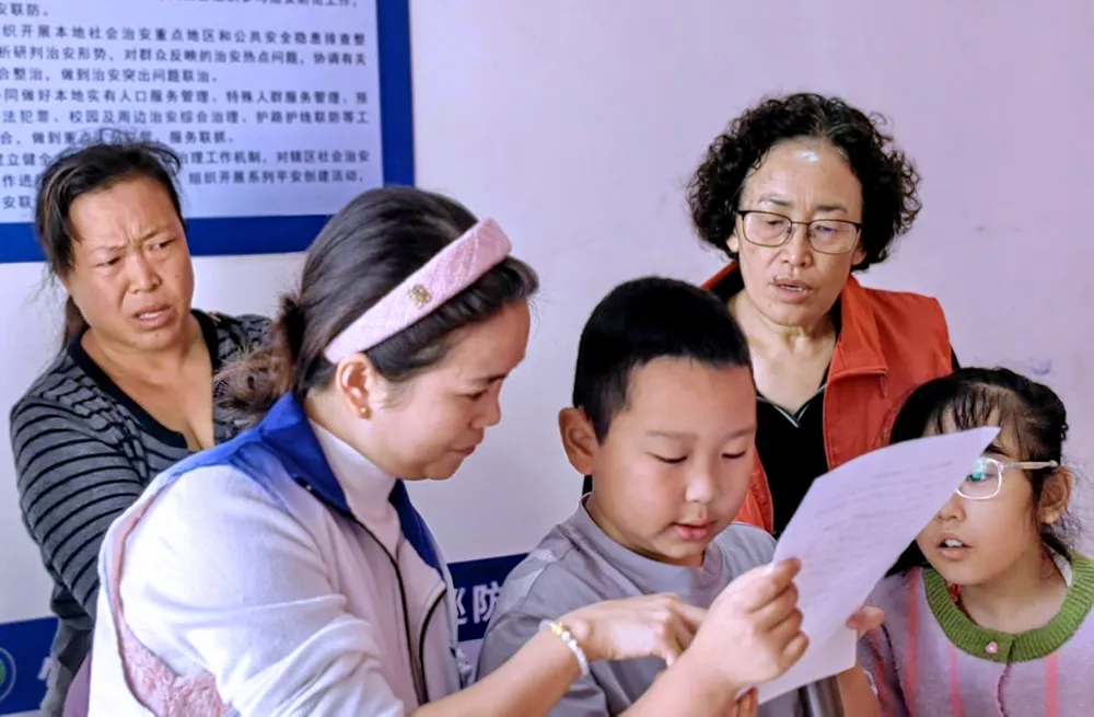 社工搭台，志愿者唱戏：游仙区小枧镇建华社区这场活动让志愿服务既专业又“接地气”