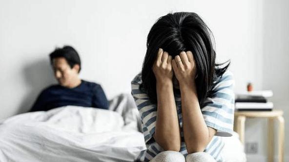 三年无性婚姻，他终于放手：没有亲密的婚姻，只剩空壳