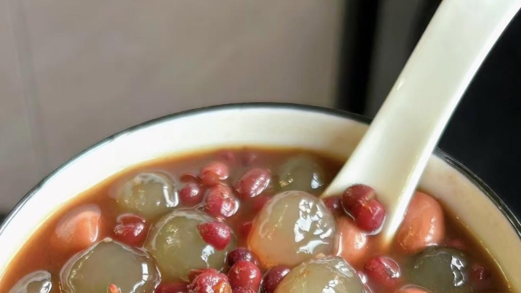 红汤滚滚，甜到心窝！