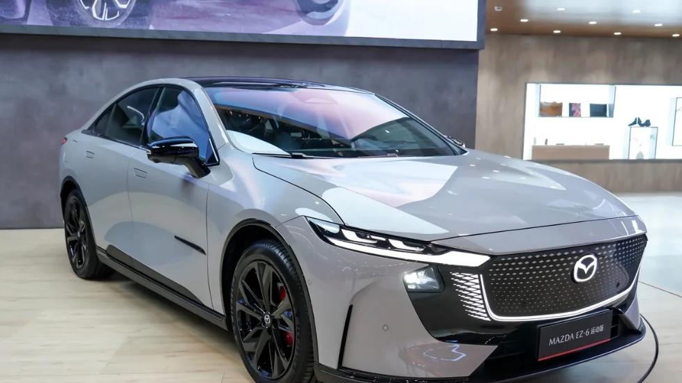 MAZDA EZ-6再创辉煌，2025年C-NCAP五星安全评价实至名归