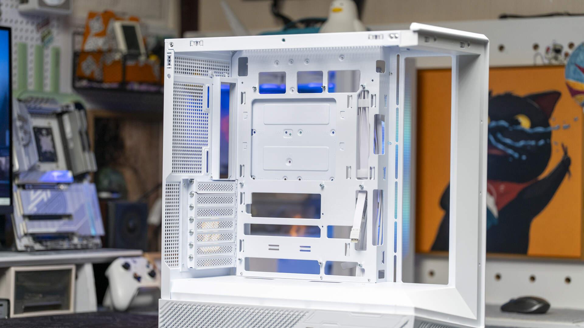 微星 MAG PANO 131 PZ WHITE 白龙机箱评测：装机超容易的海景房机箱