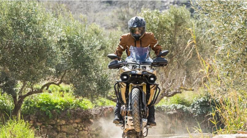 无极DS625X：国产ADV新标杆，这次华山宠粉节有看头