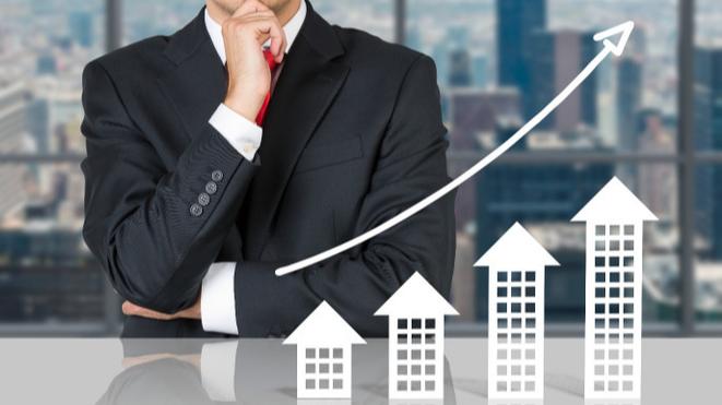 轩锋—黄金震荡多空双收，原油反弹接着空！