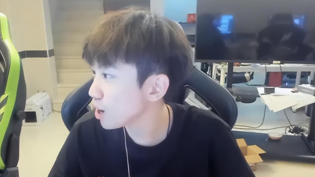 Doinb成为第二个小虎，明年不会退役！有好机会还能继续打职业