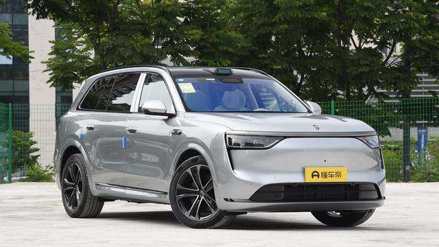 改款即爆款！问界 M8 蜕变之路与销量奇迹！