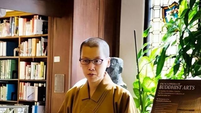 2017年，30位研究生放弃百万年薪，集体出家当和尚，背后真相揭开