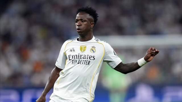 谈判陷入僵局！维尼休斯提续约条件遭拒，C罗拉莫斯均因此离队