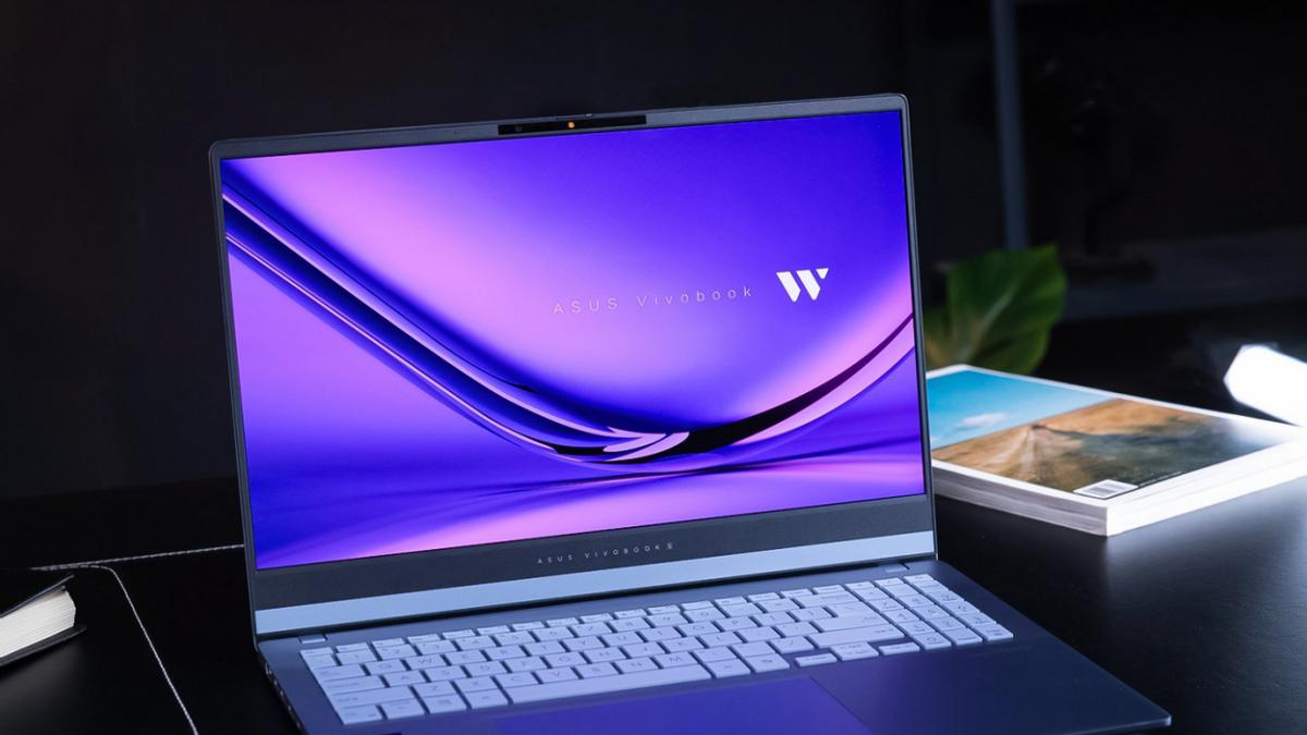 大屏AI PC首推华硕无畏Pro15，时尚潮酷、性能狂飙