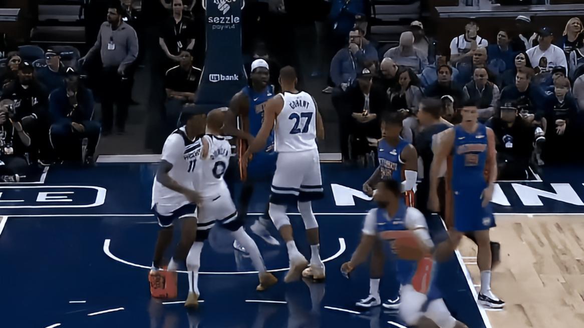 森林狼与活塞上演全武行！一直打到vip观赛席！联盟重拳出击