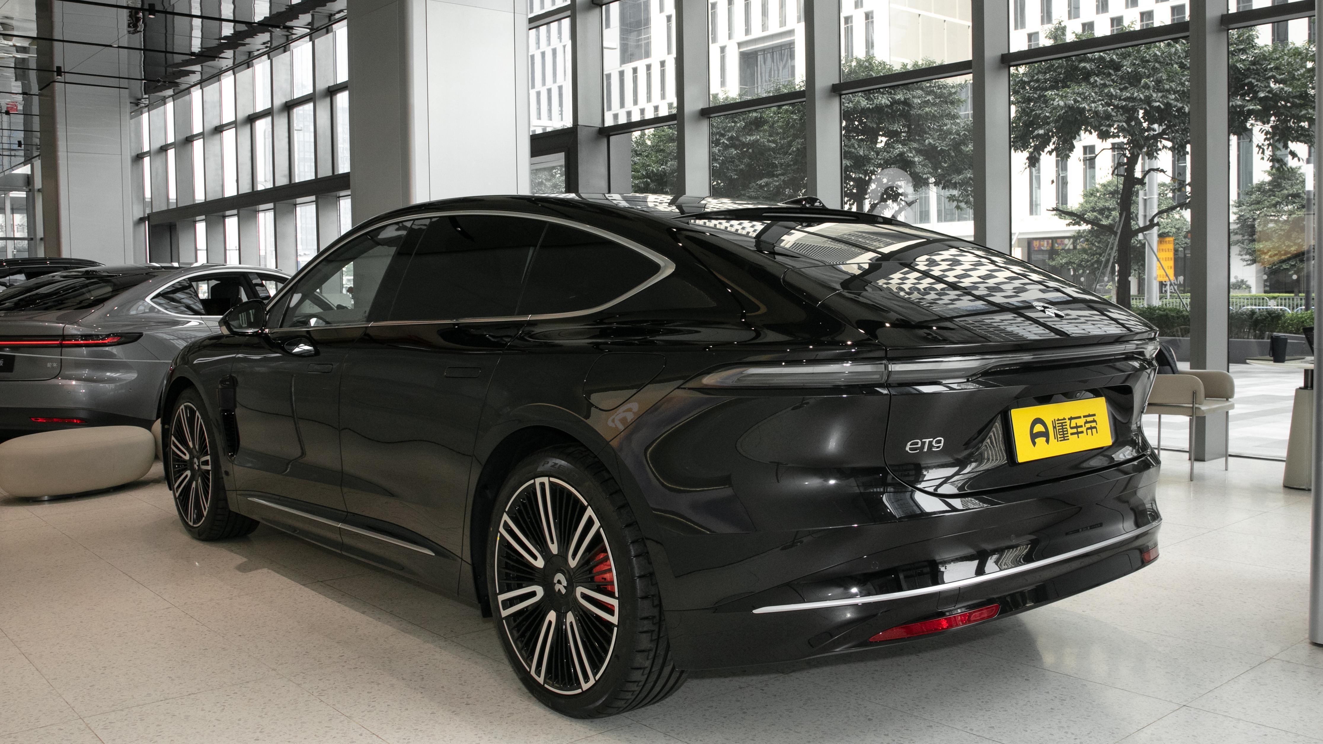 蔚来ET9全国交付，梦想与现实的差距有多大？值得期待吗？