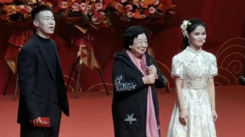 盲人边玉瑶被郭德纲捧红：论迹不论心，做事更重要