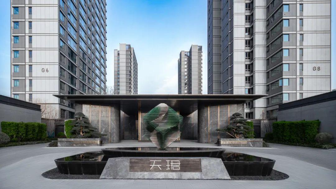 与时代竞速 与城市共生的天珺答案