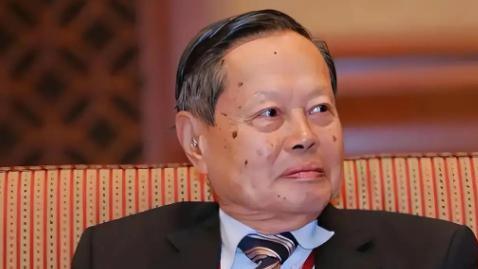 杨振宁王贻芳对撞机之争



千亿对撞机，建还是不建？杨振宁和王贻芳，两位物理学