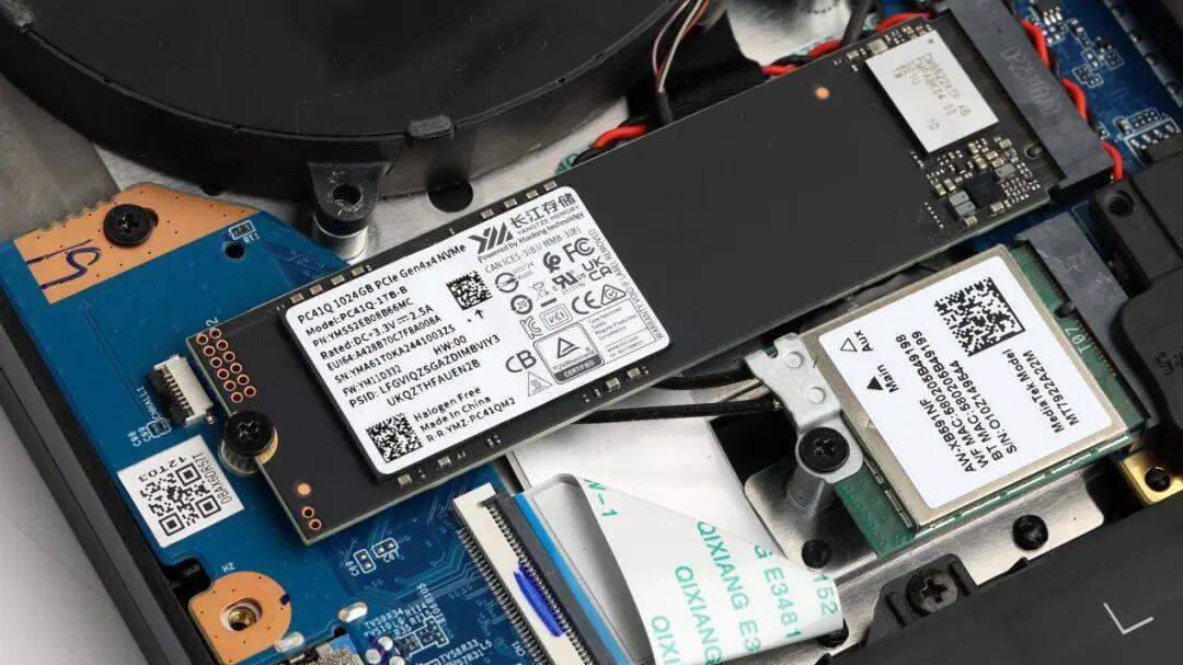 金刚不坏之身: 90℃爆烤6小时完好无损？长江存储PC41Q SSD数据保持力测试