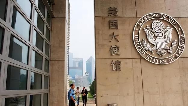 29票反对无效！美专机直飞北京，美高官一落地就对华彻底摊牌