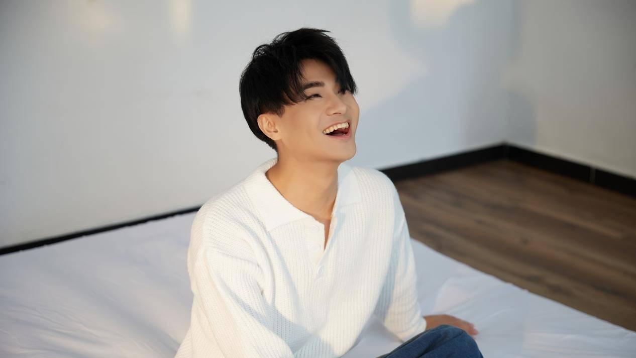 演员王熙弘以实力为笔，正书写演艺生涯的璀璨新章