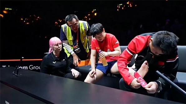 国乒困境已形成！孙颖莎王曼昱成救星，男女队全靠她俩拼命撑场子