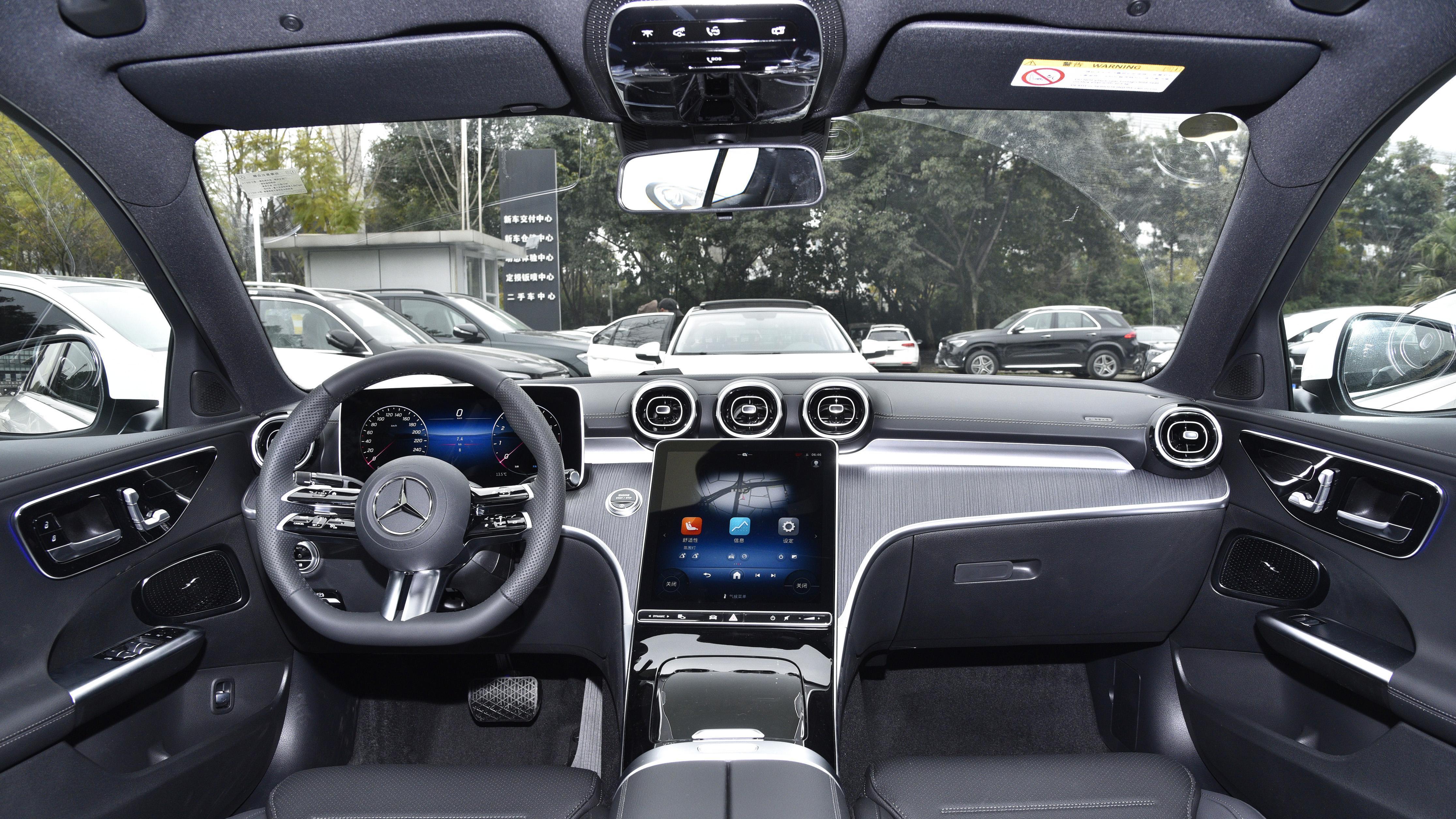 奔驰C级\最后一搏\！1.5T配9AT+后驱降到20万，车价厚道了