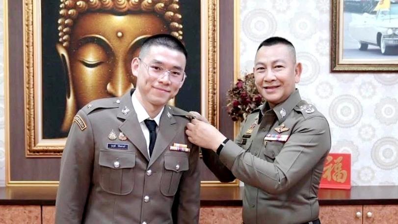 24岁羽毛球世界冠军被授少尉军衔，非首例！林丹李宗伟级别更惊人