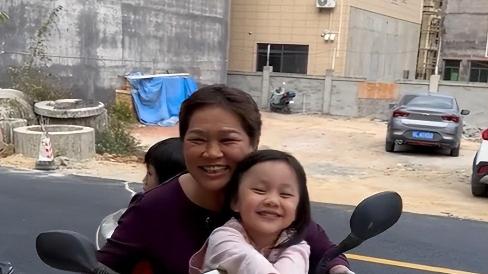 农村女孩嫁英国富豪，家庭反对怎么办，最终结局太意外