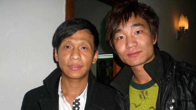 从草根逆袭到争议缠身，这位赵本山爱徒的婚姻路，写满了现实版的人生悲喜剧