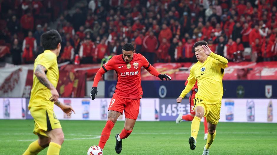 中超四强“带刀铁闸”巡礼：36岁队长宝刀不老，新锐国脚成功转型