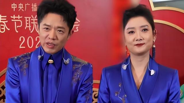 凤凰传奇确认上春晚，服装造型曝光，网友：像两瓶梦之蓝
