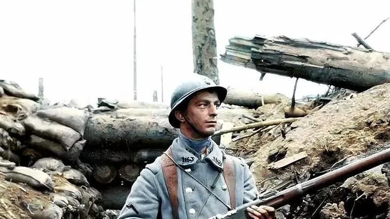 一战法国名将霞飞，主张进攻就是最好的防御，堪称一将功成万骨枯【2】