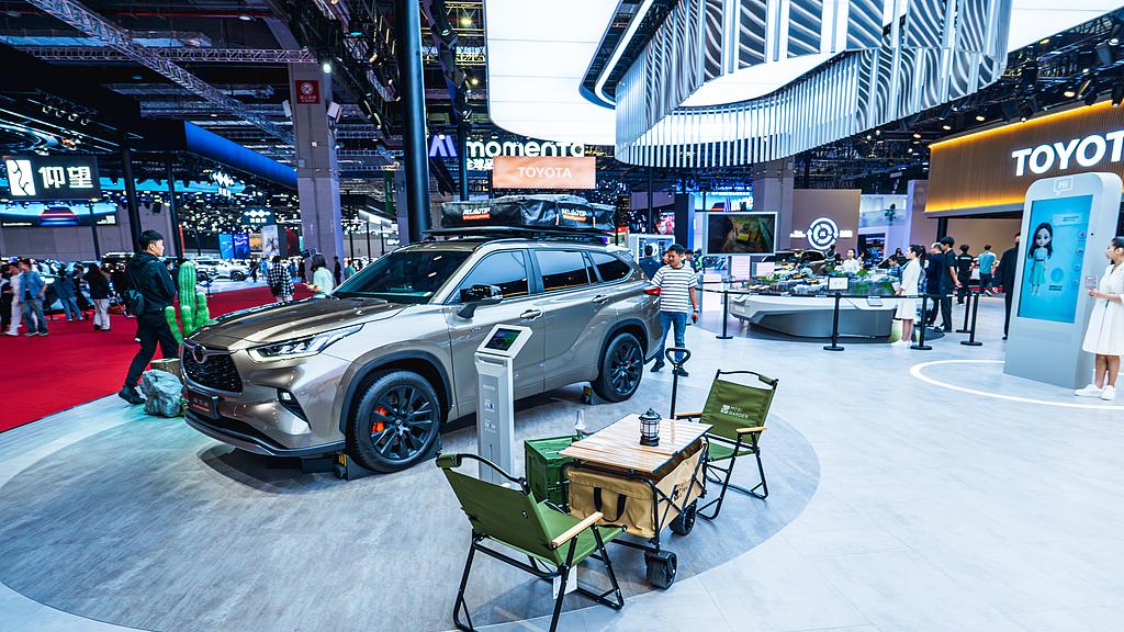 丰田汉兰达：可靠的家庭SUV典范